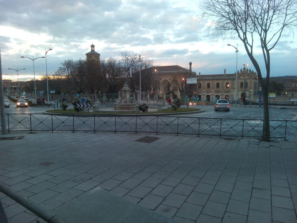 Mirador De Galiana Apartment Toledo Bagian luar foto